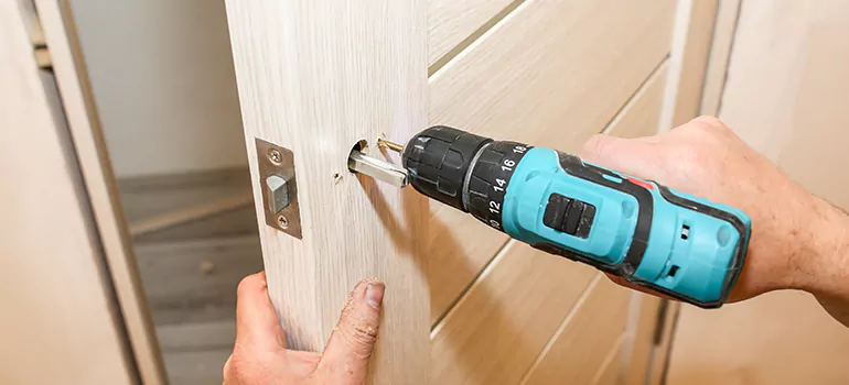 Old Door Knob Repair in Jacksonville, FL