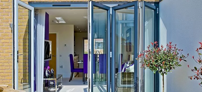 Commercial Door Glass Repair in Jacksonville, FL